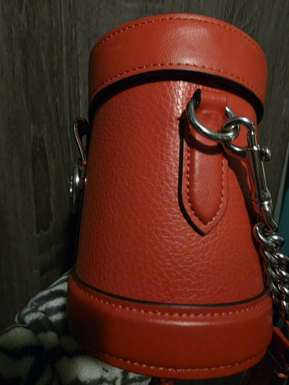 Coach Georgie Gem Crossbody bag in red pebble leather. - Picture 6 of 13